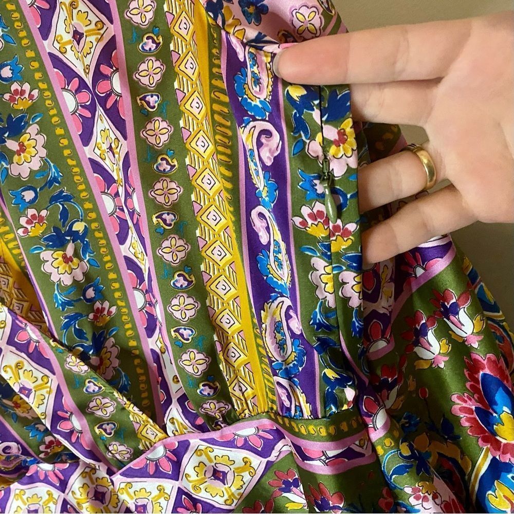 NWT Zara Patterned Silky Faux Wrap Long Sleeve Blouse New Size Medium - Picture 15 of 16